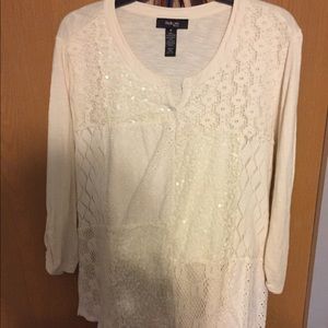 Woman’s half sleeve shirt